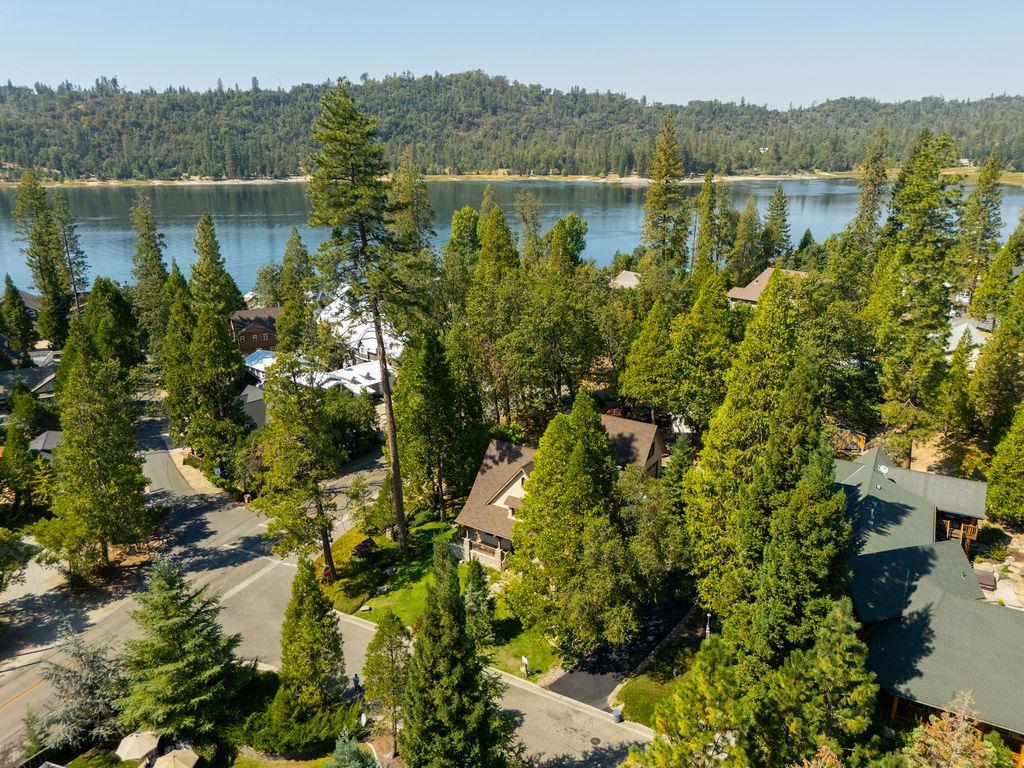 39756 Wishing Well Dr, Bass Lake, CA 93604