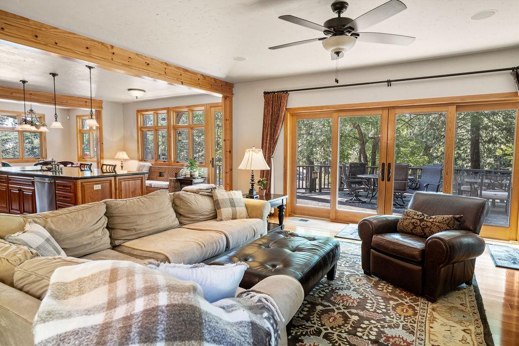 39756 Wishing Well Dr, Bass Lake, CA 93604