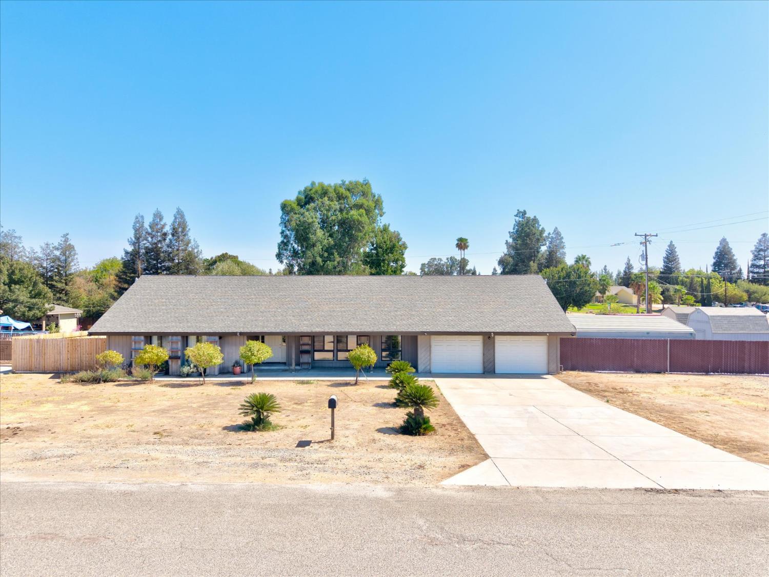 18769 Farallon Rd, Madera, CA 93638