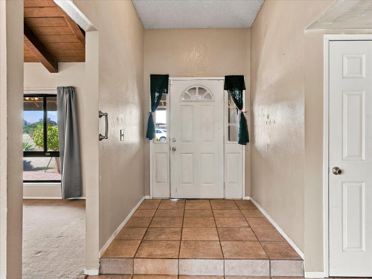 18769 Farallon Rd, Madera, CA 93638