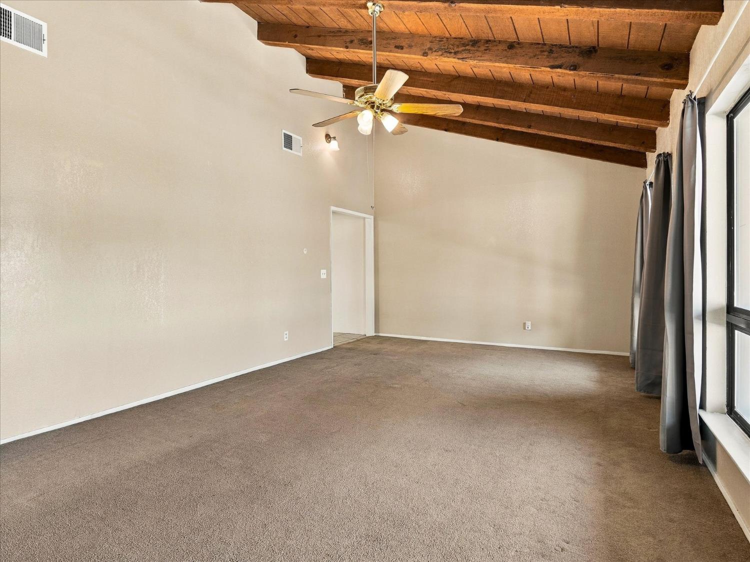 18769 Farallon Rd, Madera, CA 93638