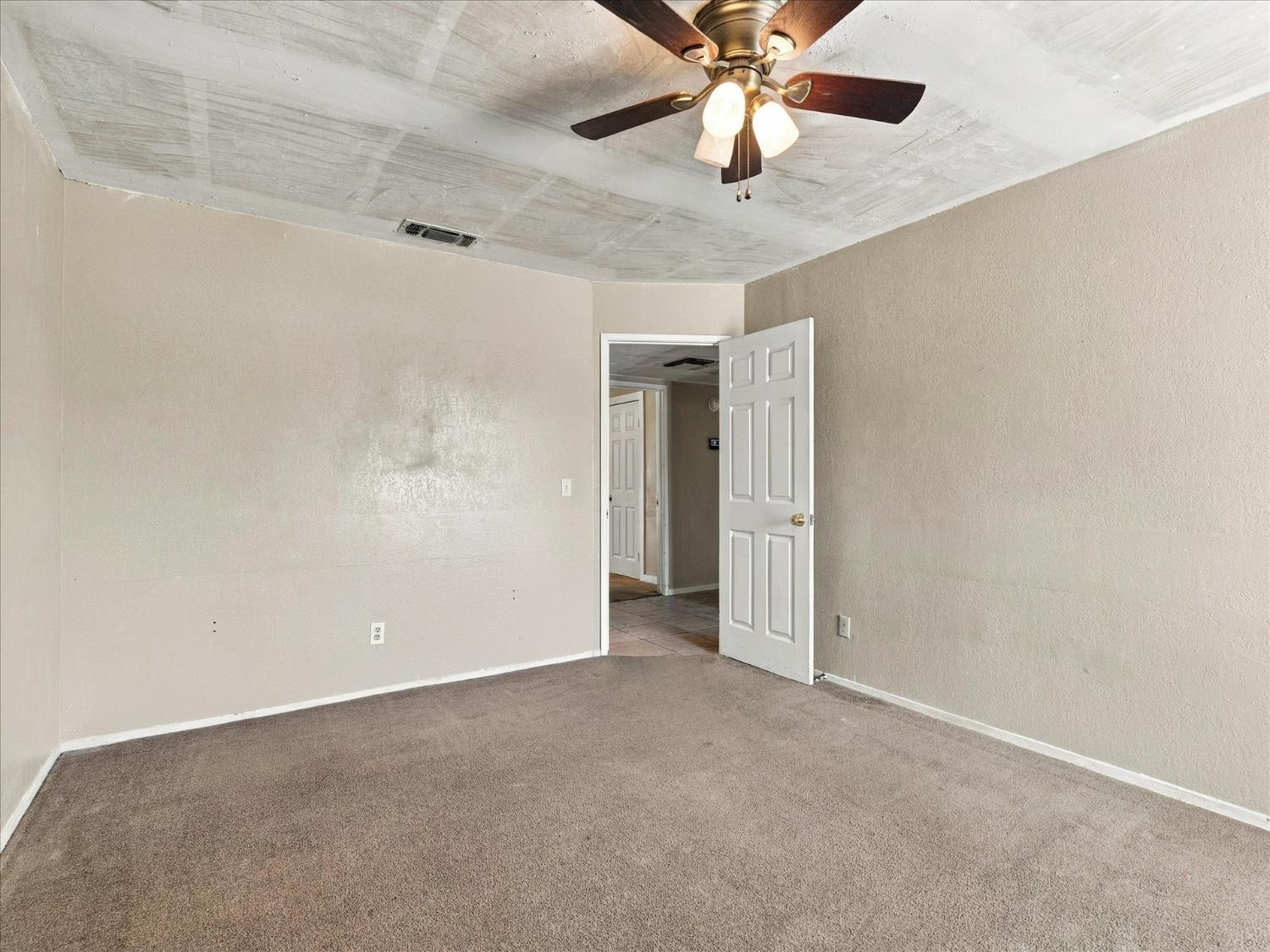 18769 Farallon Rd, Madera, CA 93638