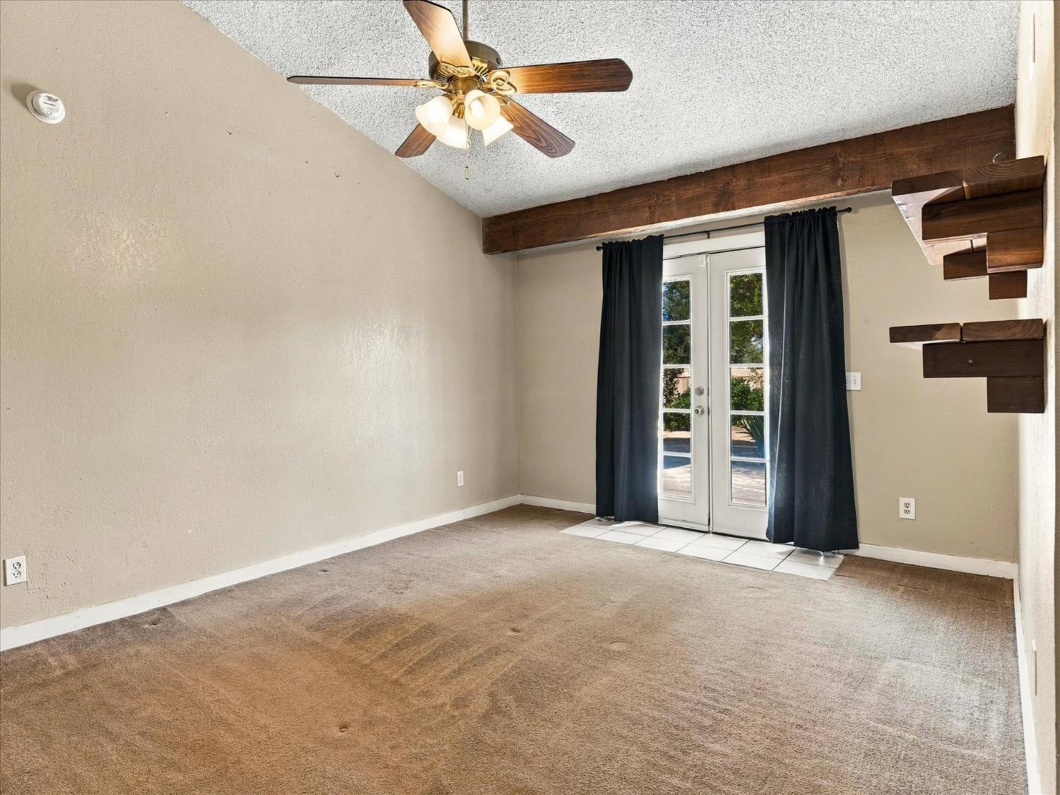 18769 Farallon Rd, Madera, CA 93638