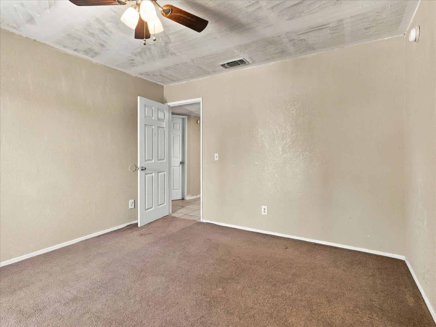 18769 Farallon Rd, Madera, CA 93638