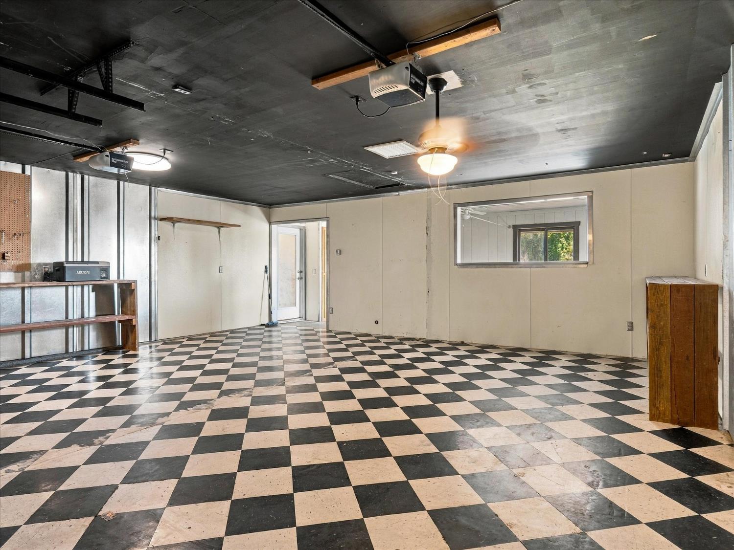 18769 Farallon Rd, Madera, CA 93638
