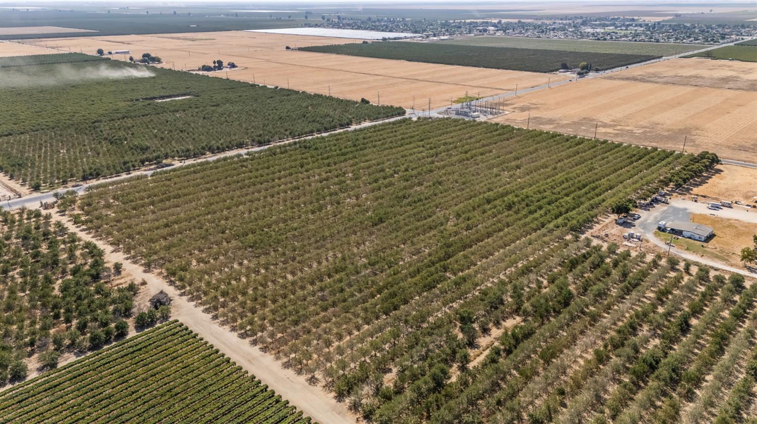 1 Sierra Ave, Earlimart, CA 93219