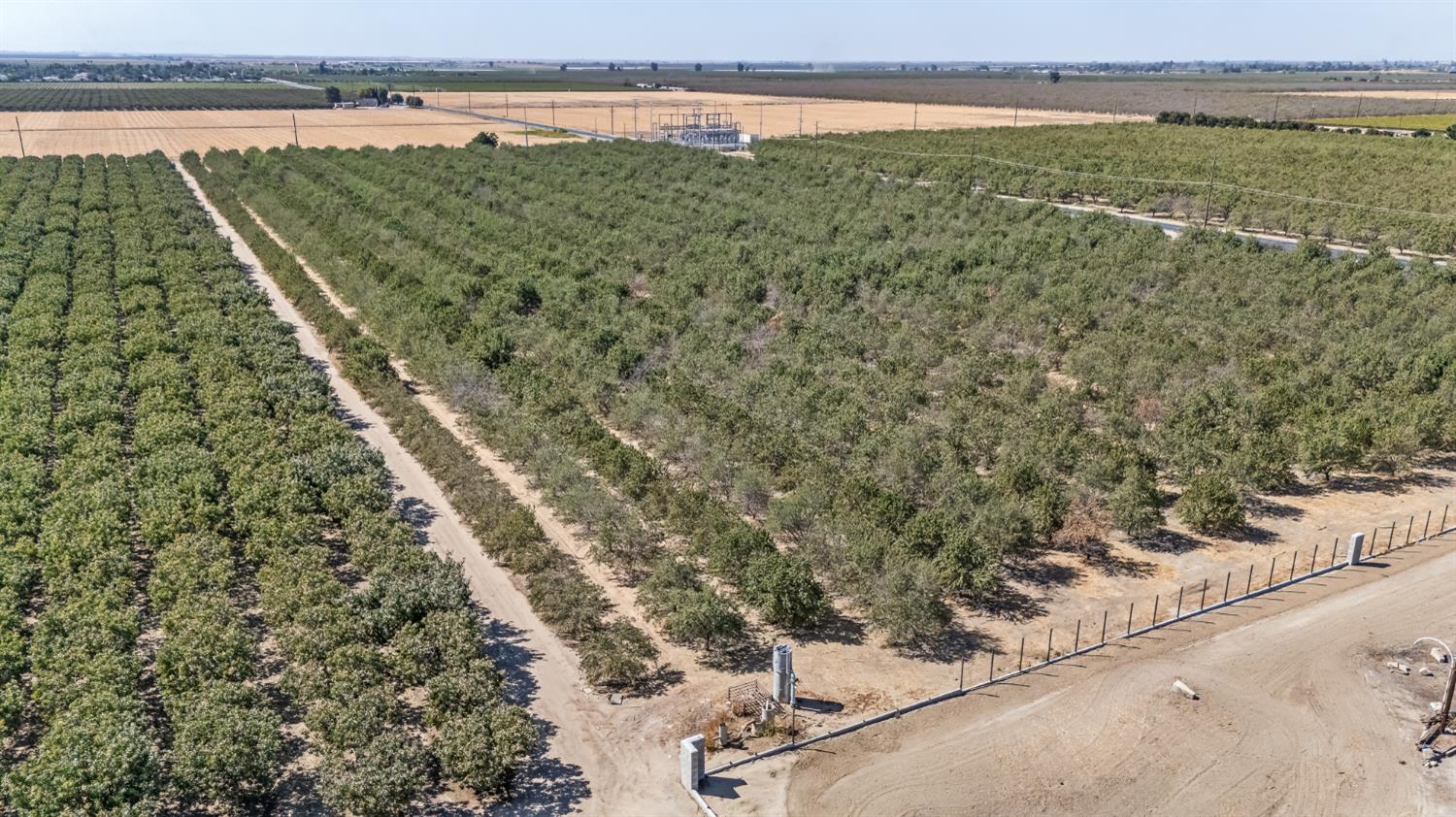1 Sierra Ave, Earlimart, CA 93219