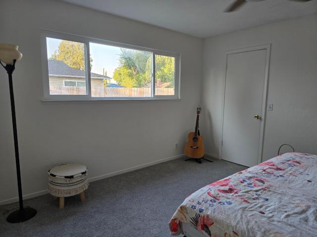 1111 Stanford Ave, Clovis, CA 93611