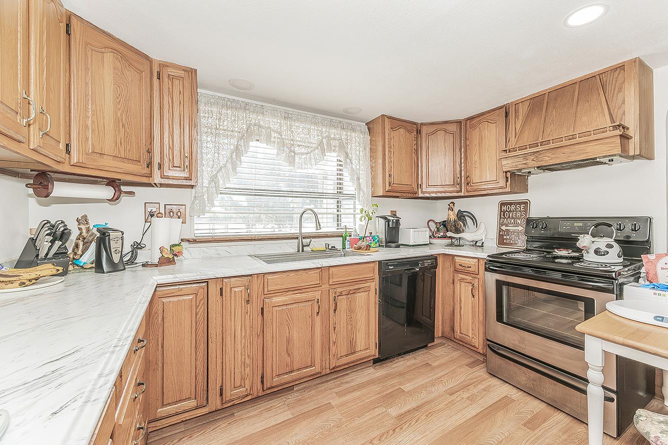 14901 S Highland Ave S, Selma, CA 93662