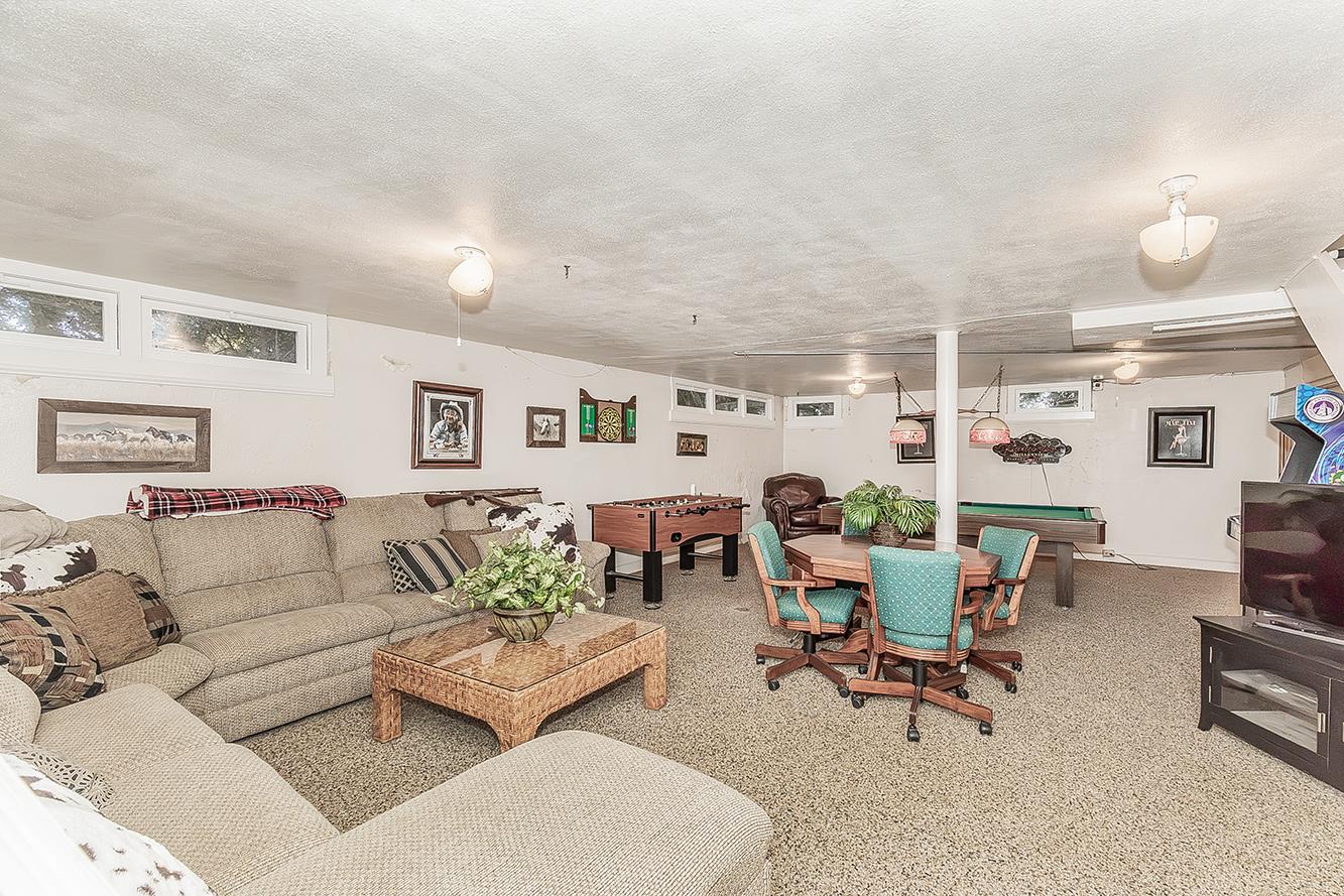 14901 S Highland Ave S, Selma, CA 93662