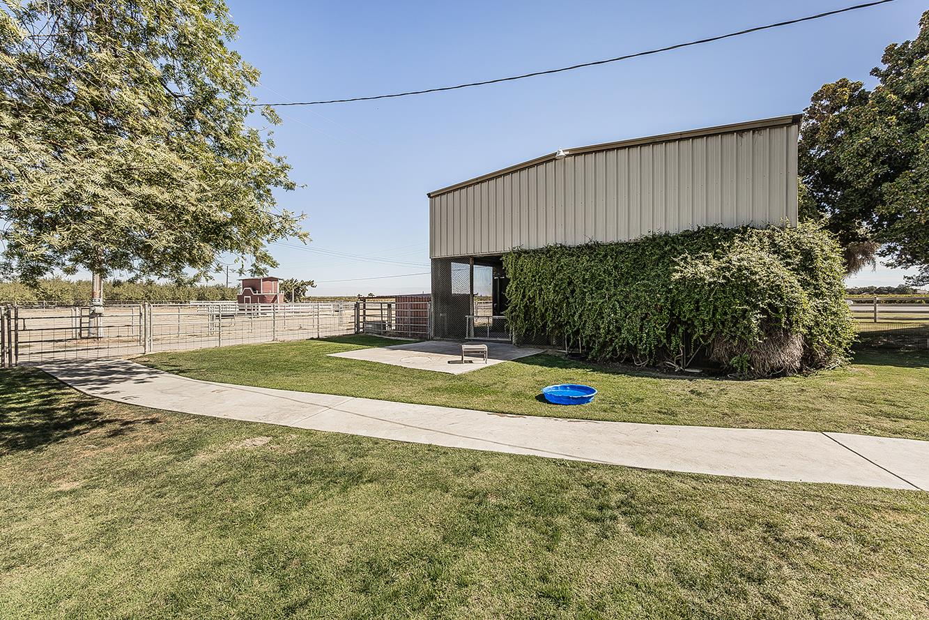 14901 S Highland Ave S, Selma, CA 93662