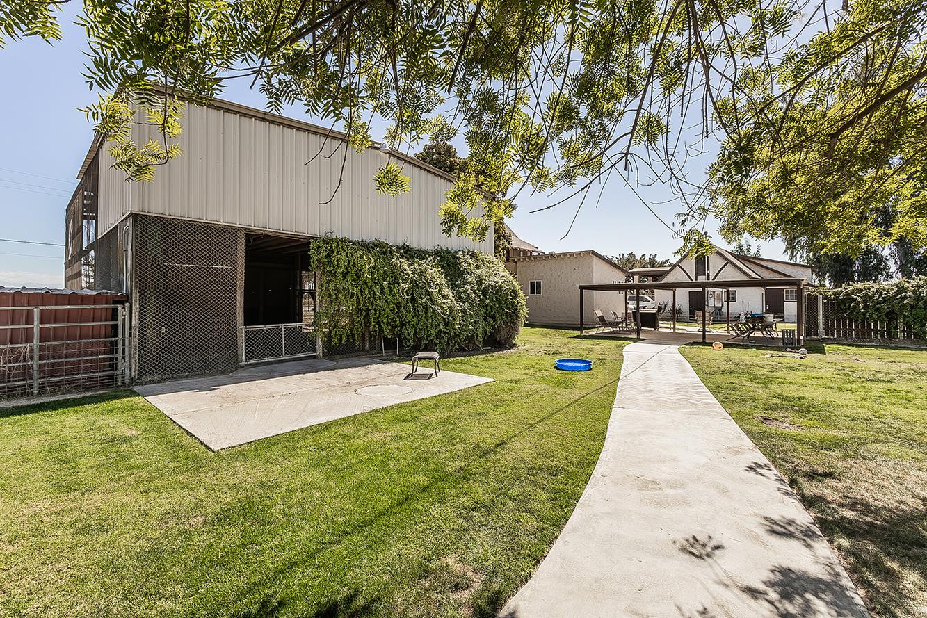 14901 S Highland Ave S, Selma, CA 93662