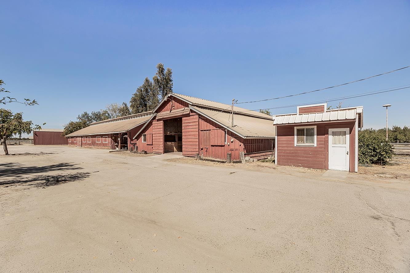 14901 S Highland Ave S, Selma, CA 93662