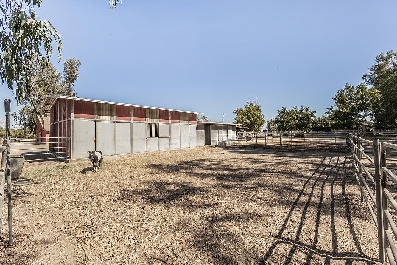 14901 S Highland Ave S, Selma, CA 93662