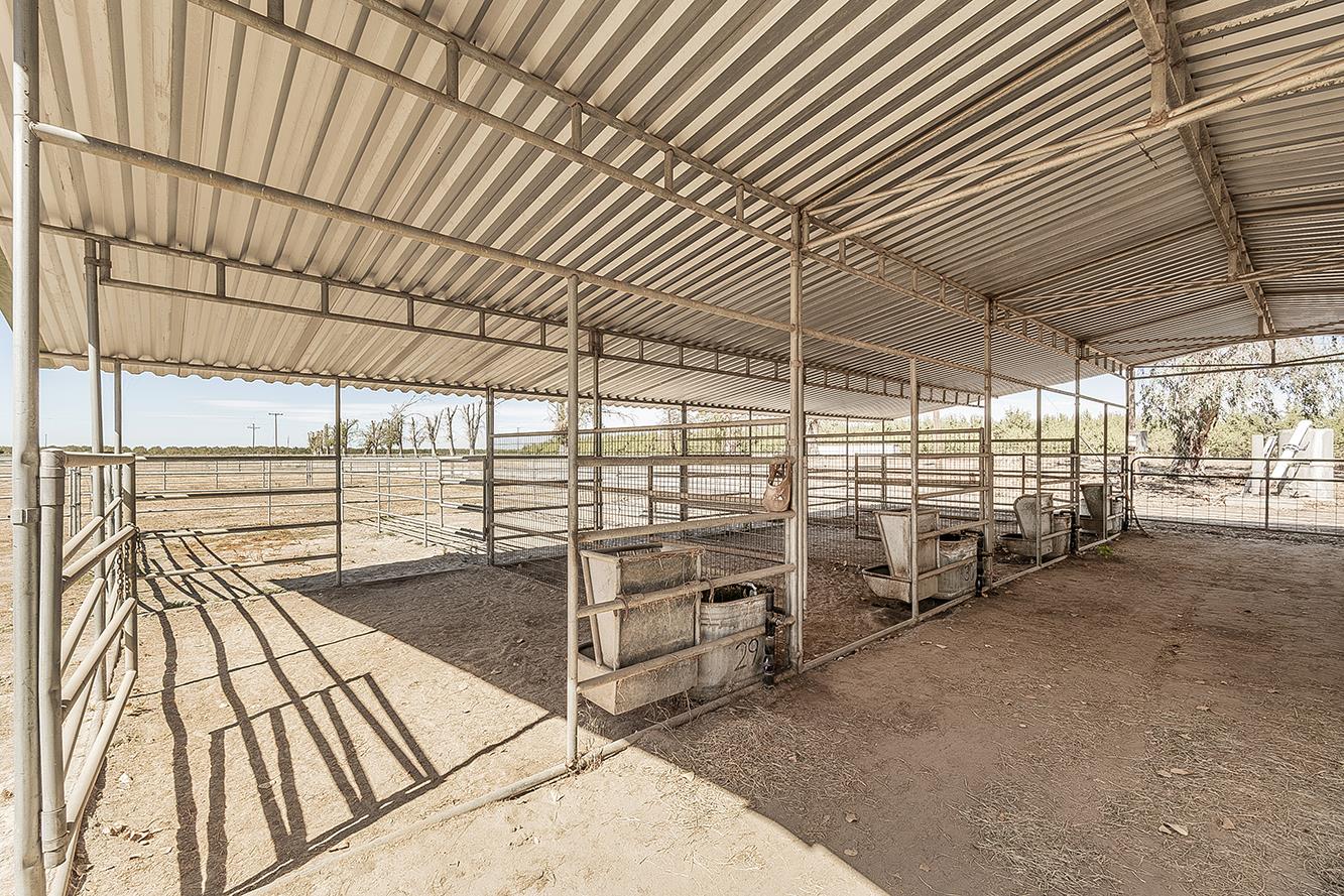 14901 S Highland Ave S, Selma, CA 93662