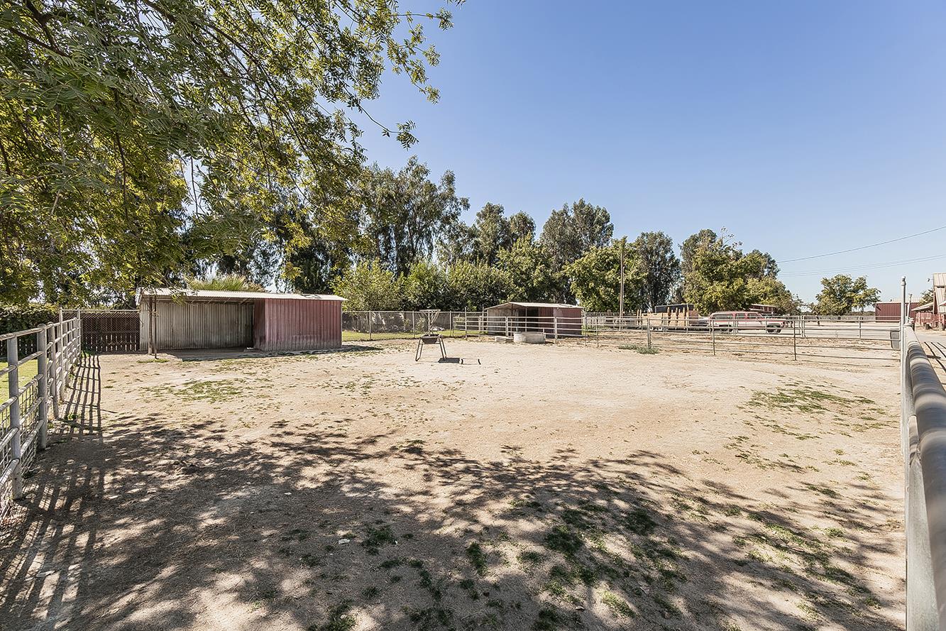 14901 S Highland Ave S, Selma, CA 93662