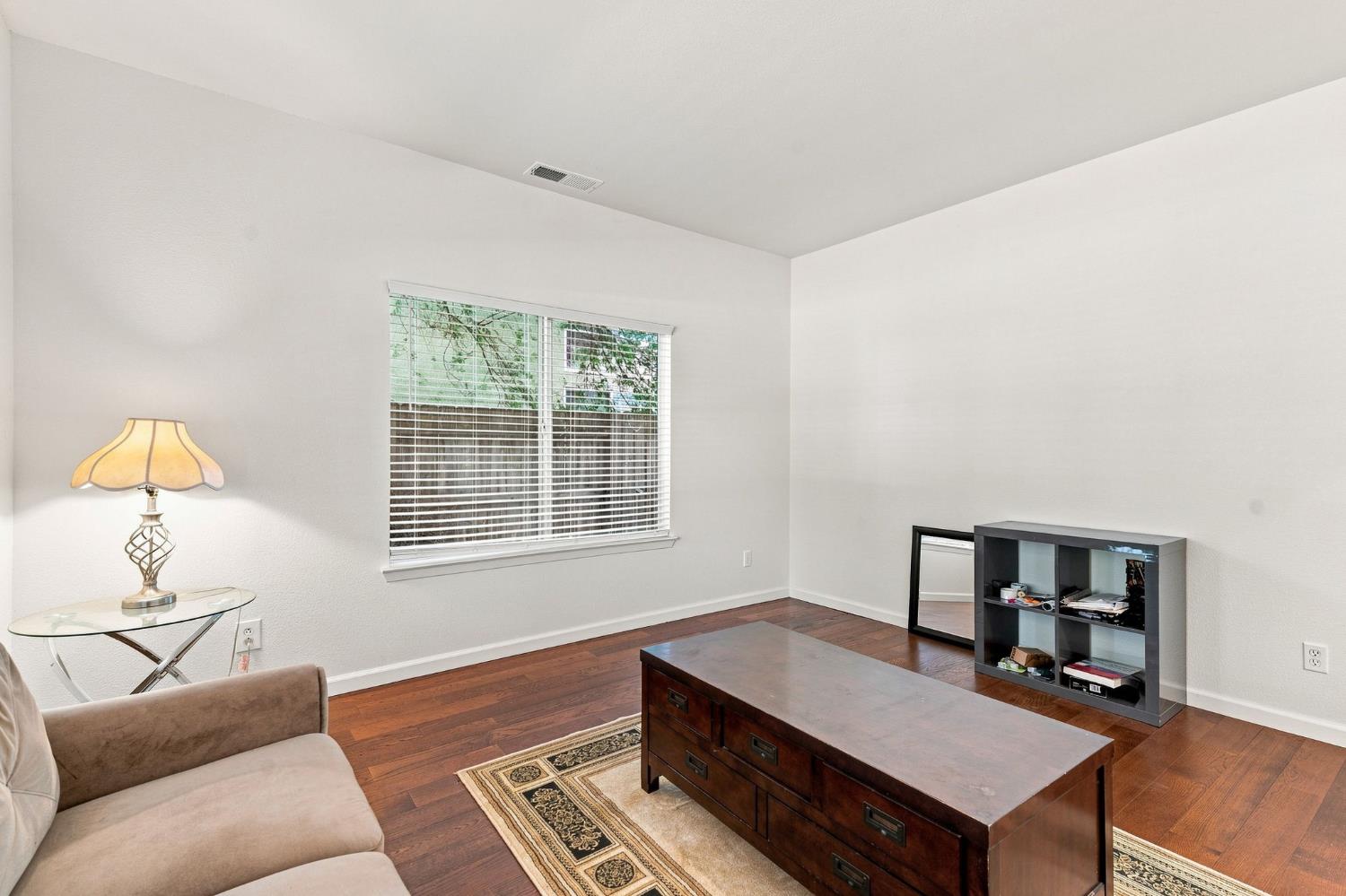 2834 Cherry Tree Ln, Madera, CA 93637