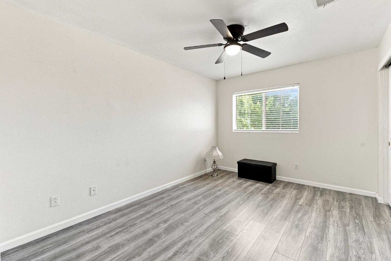 2834 Cherry Tree Ln, Madera, CA 93637