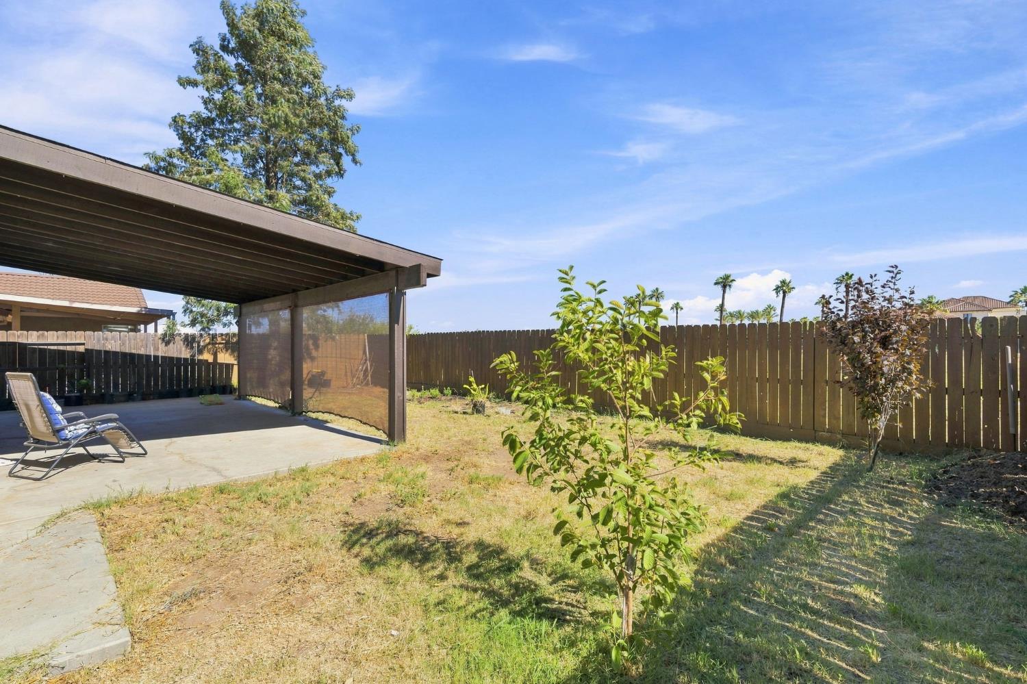 2834 Cherry Tree Ln, Madera, CA 93637