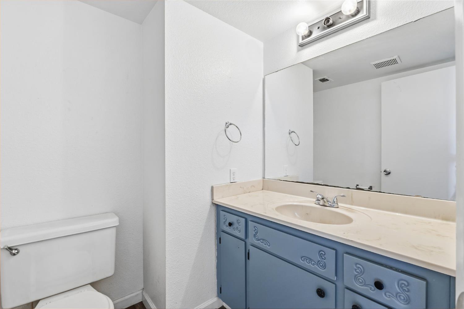 50 N 19Th Ave #A-F, Lemoore, CA 93245