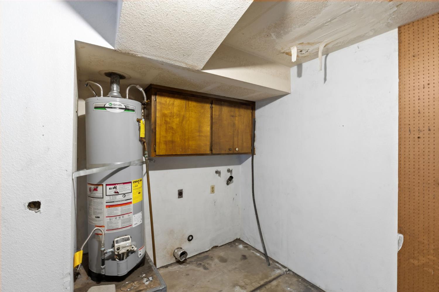 50 N 19Th Ave #A-F, Lemoore, CA 93245