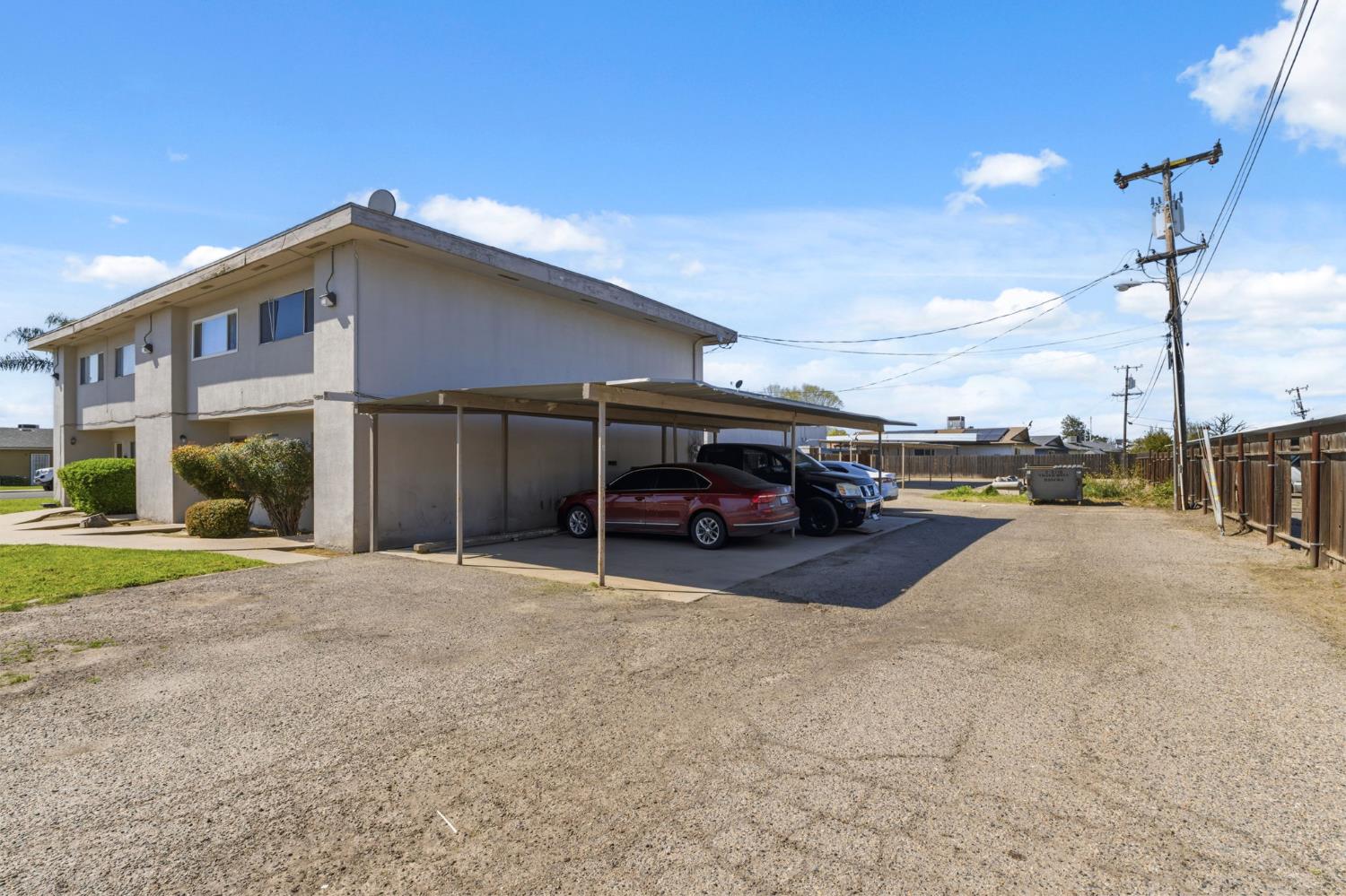 175 S 19Th Ave, Lemoore, CA 93245