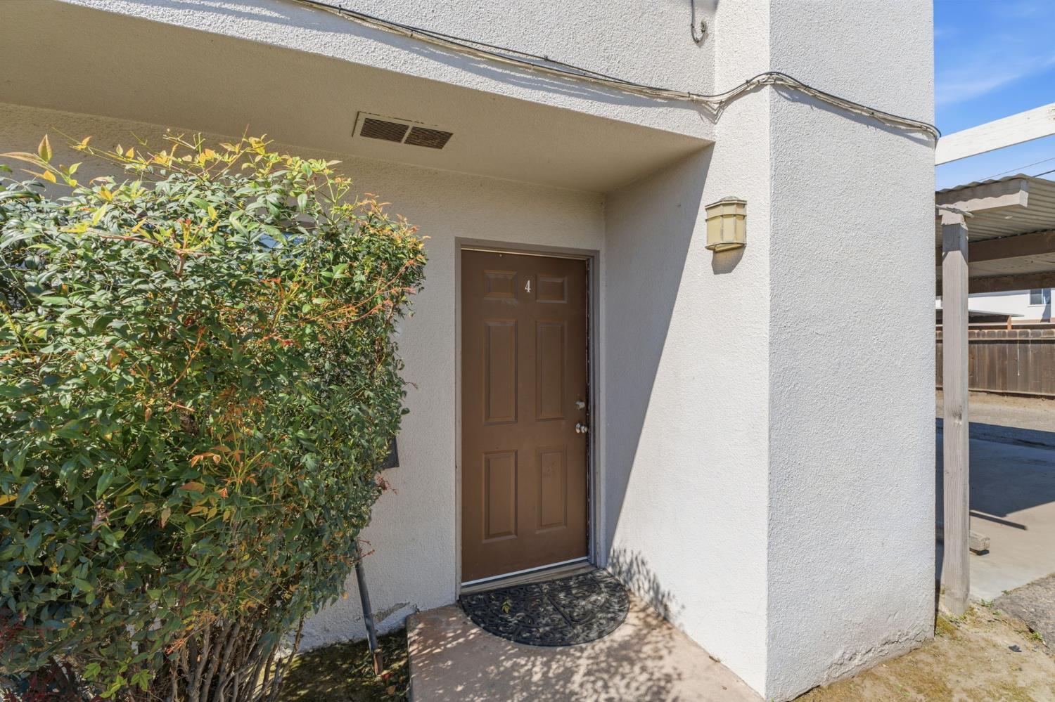 175 S 19Th Ave, Lemoore, CA 93245