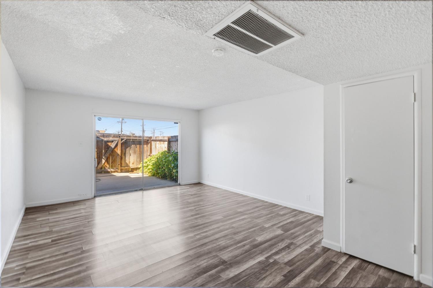 175 S 19Th Ave, Lemoore, CA 93245