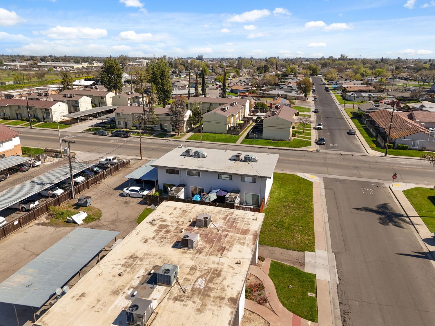 175 S 19Th Ave, Lemoore, CA 93245