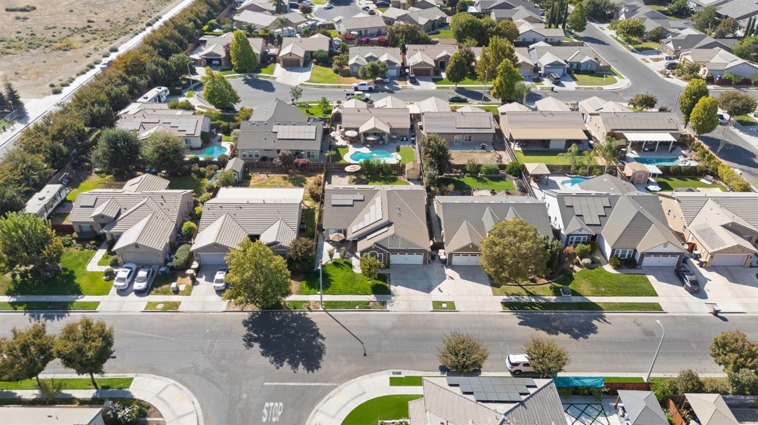 689 Montana De Oro St, Tulare, CA 93274