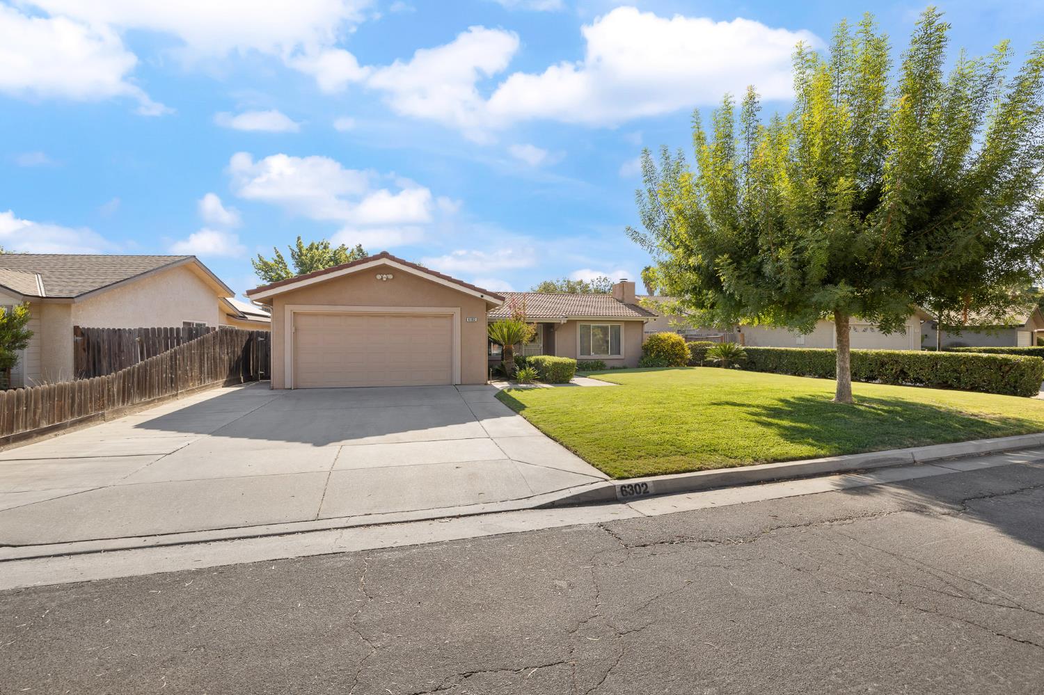 6302 N Delbert Ave, Fresno, CA 93722