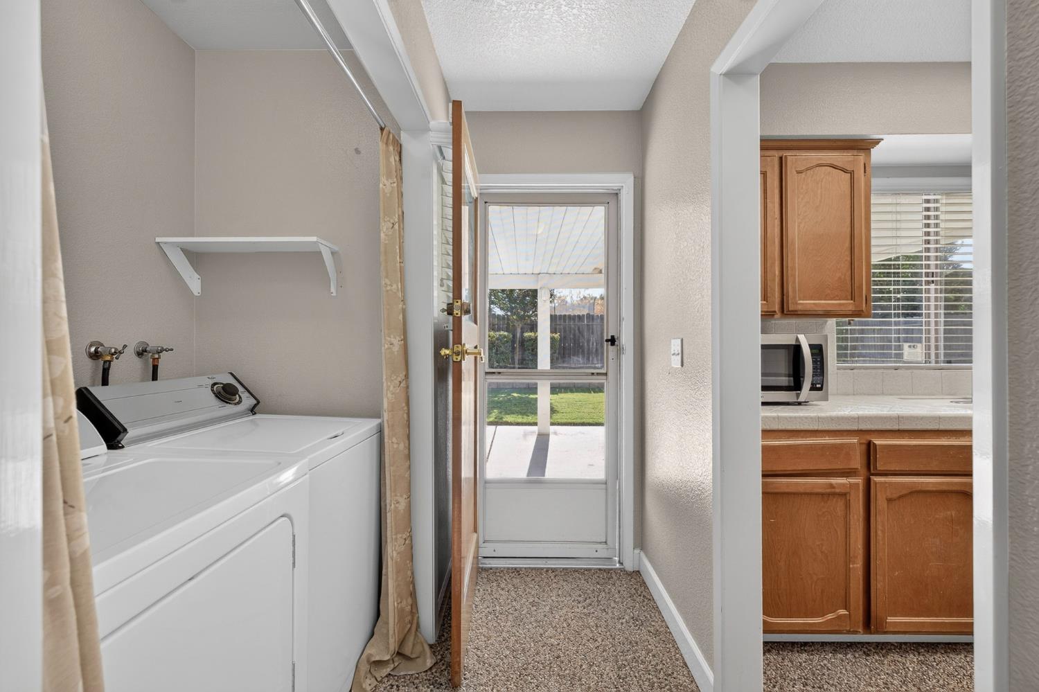 6302 N Delbert Ave, Fresno, CA 93722