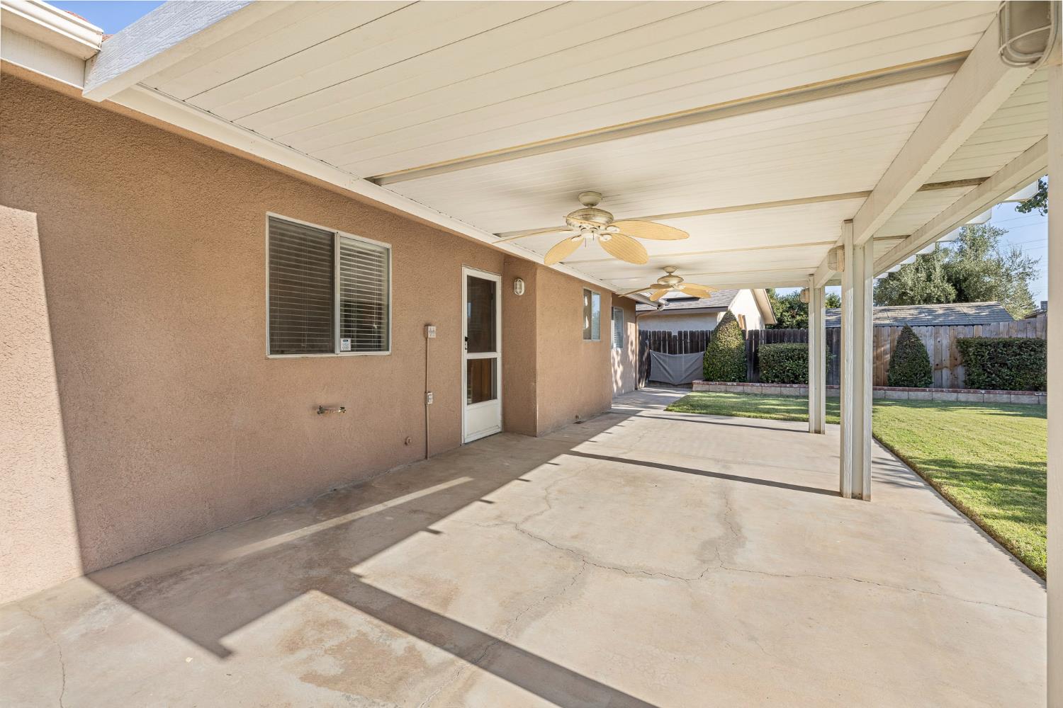6302 N Delbert Ave, Fresno, CA 93722