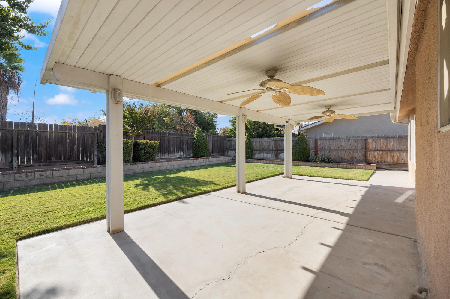 6302 N Delbert Ave, Fresno, CA 93722