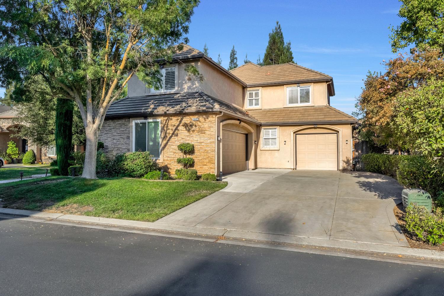 10547 N Laurel Valley Dr, Fresno, CA 93730