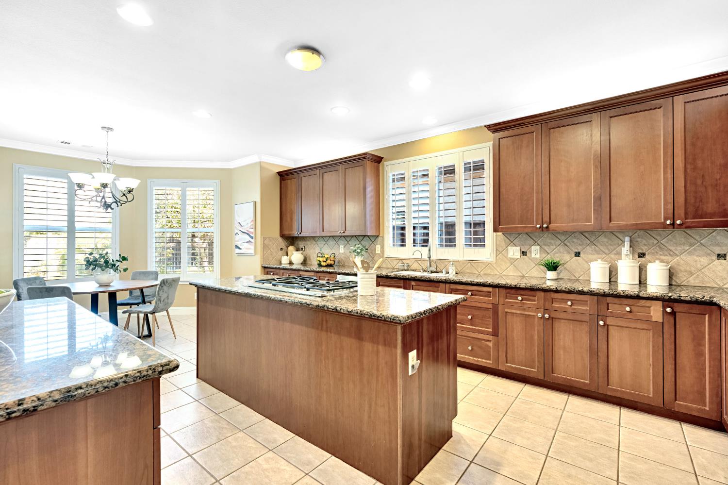 10547 N Laurel Valley Dr, Fresno, CA 93730