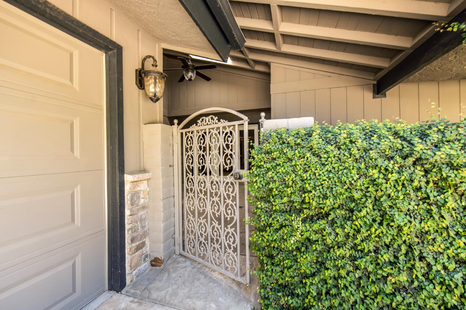 7402 N Benedict Ave, Fresno, CA 93711