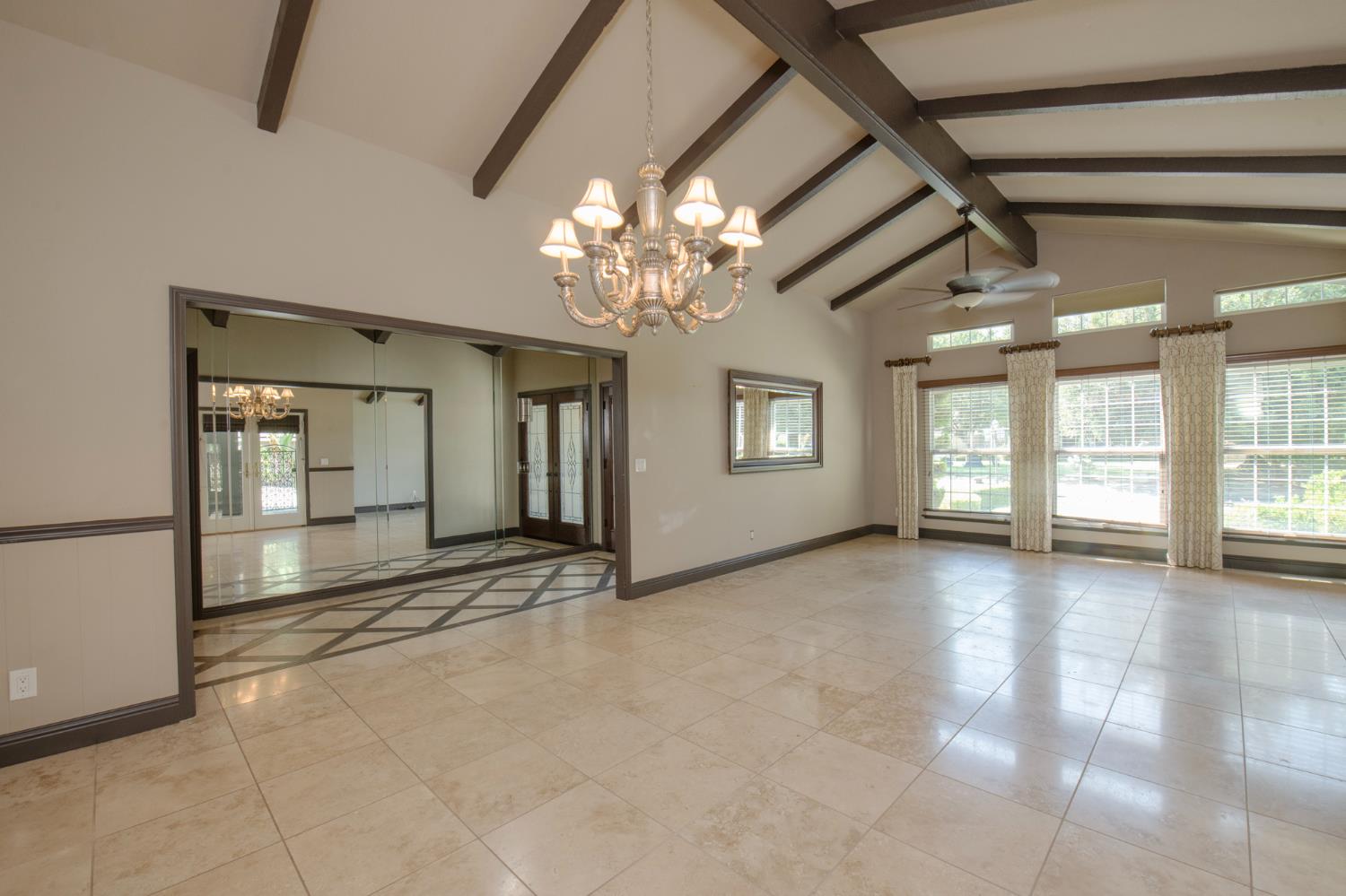 7402 N Benedict Ave, Fresno, CA 93711