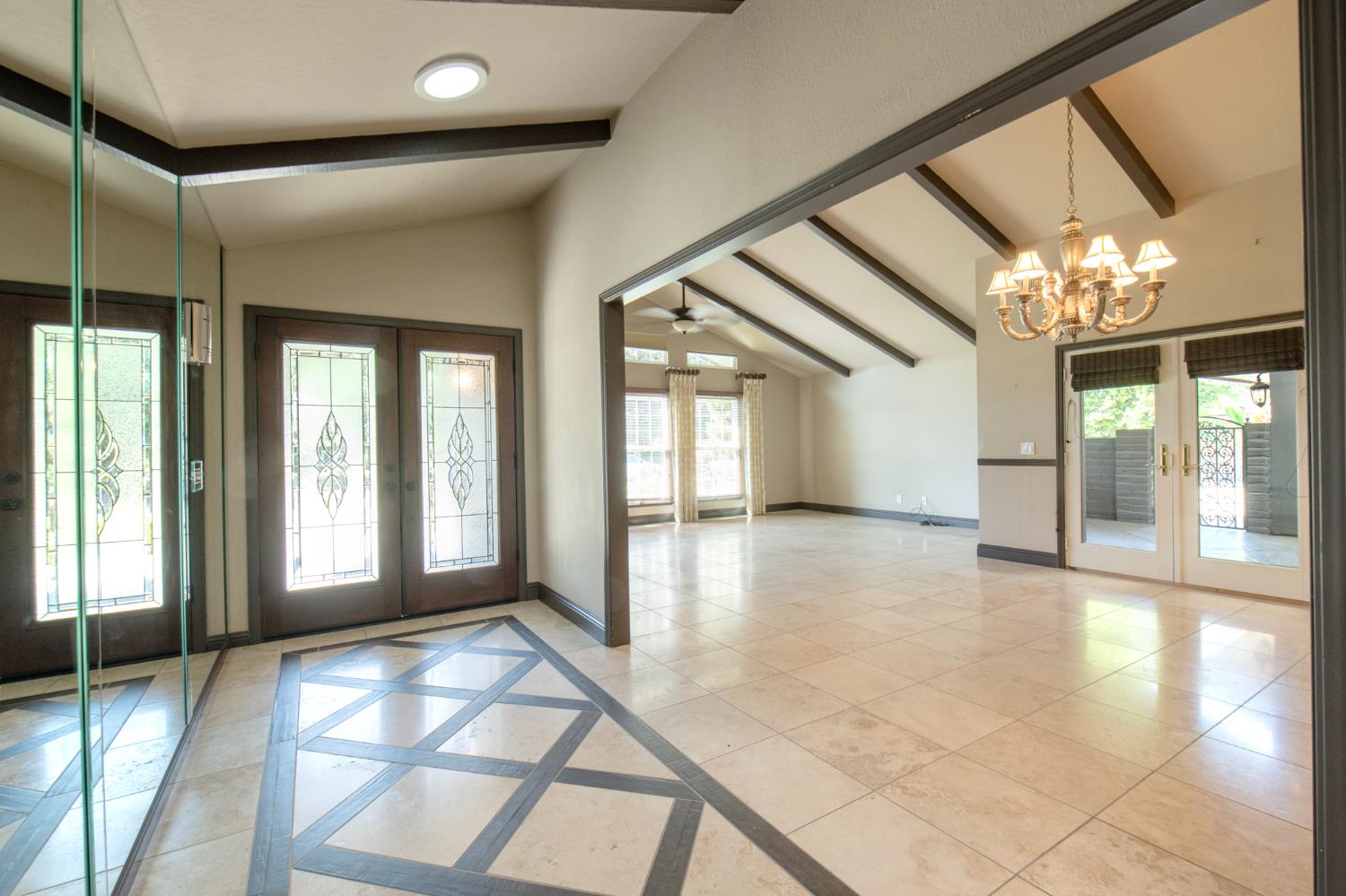 7402 N Benedict Ave, Fresno, CA 93711