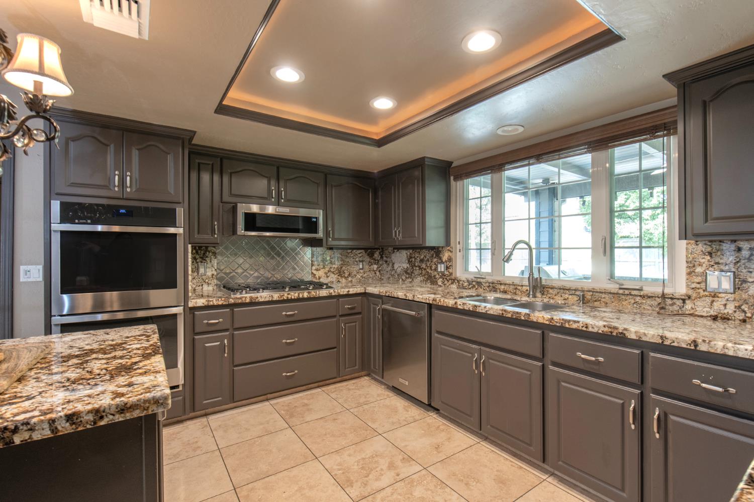 7402 N Benedict Ave, Fresno, CA 93711