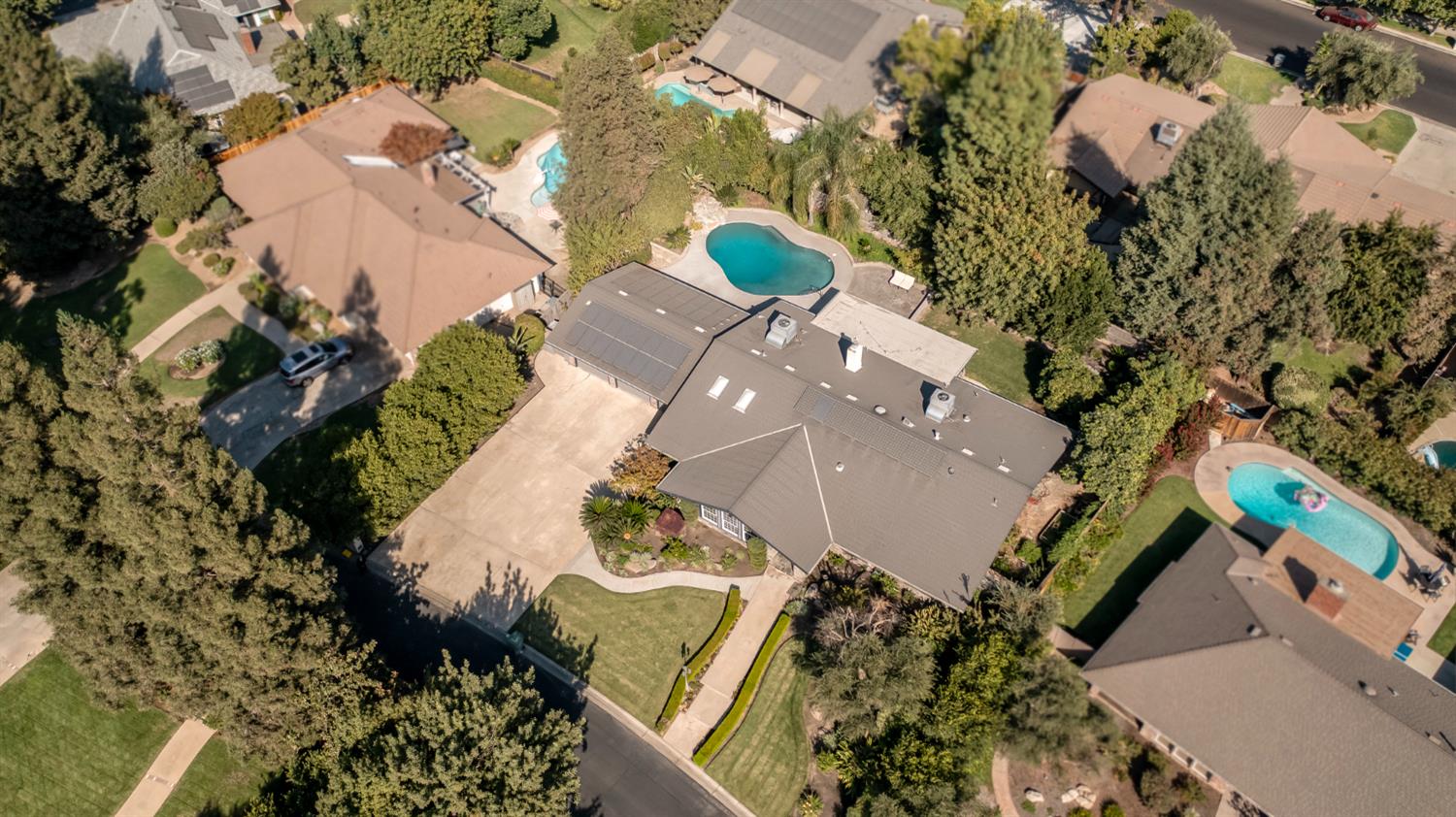 7402 N Benedict Ave, Fresno, CA 93711