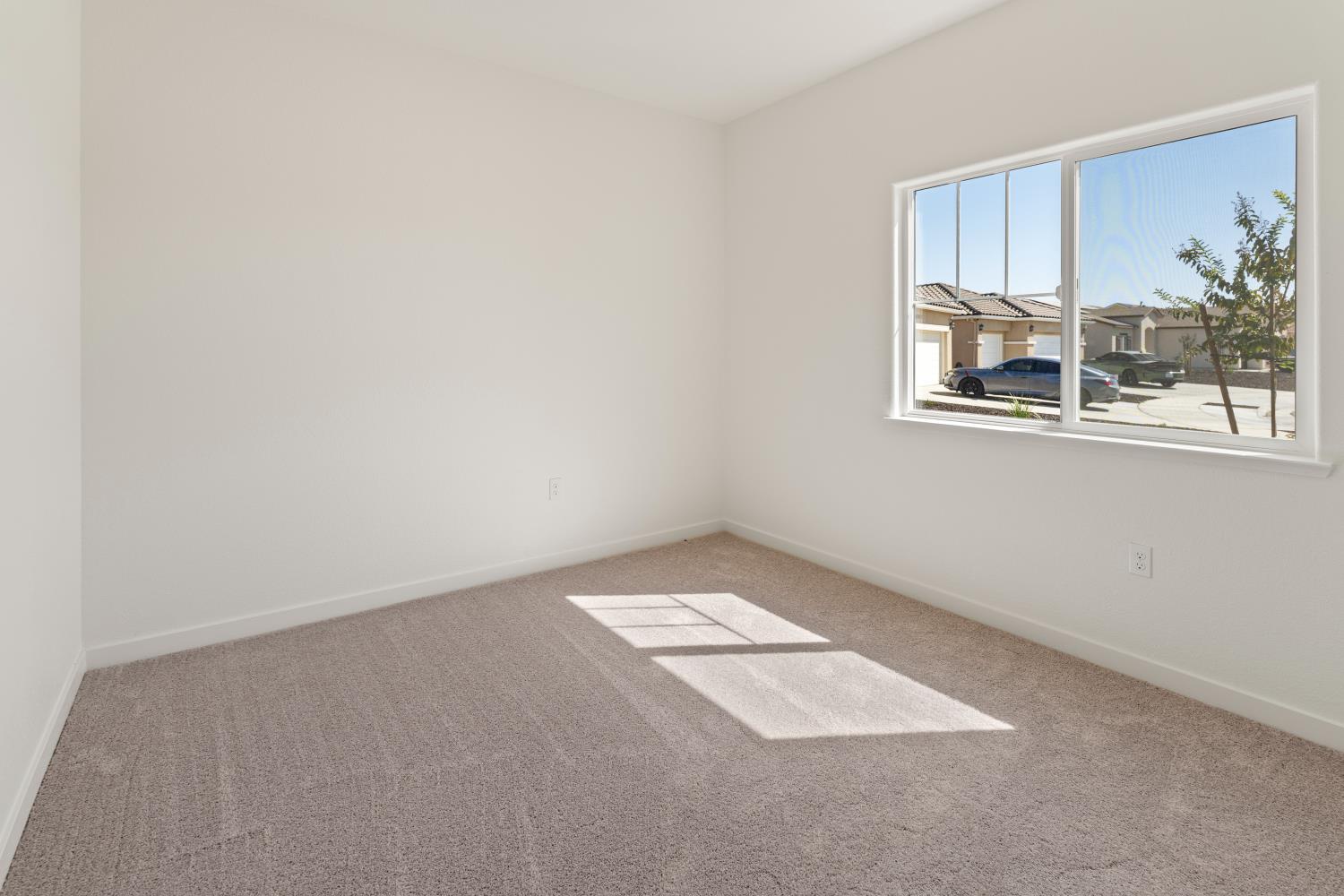 2052 Ventura Ave, Corcoran, CA 93212