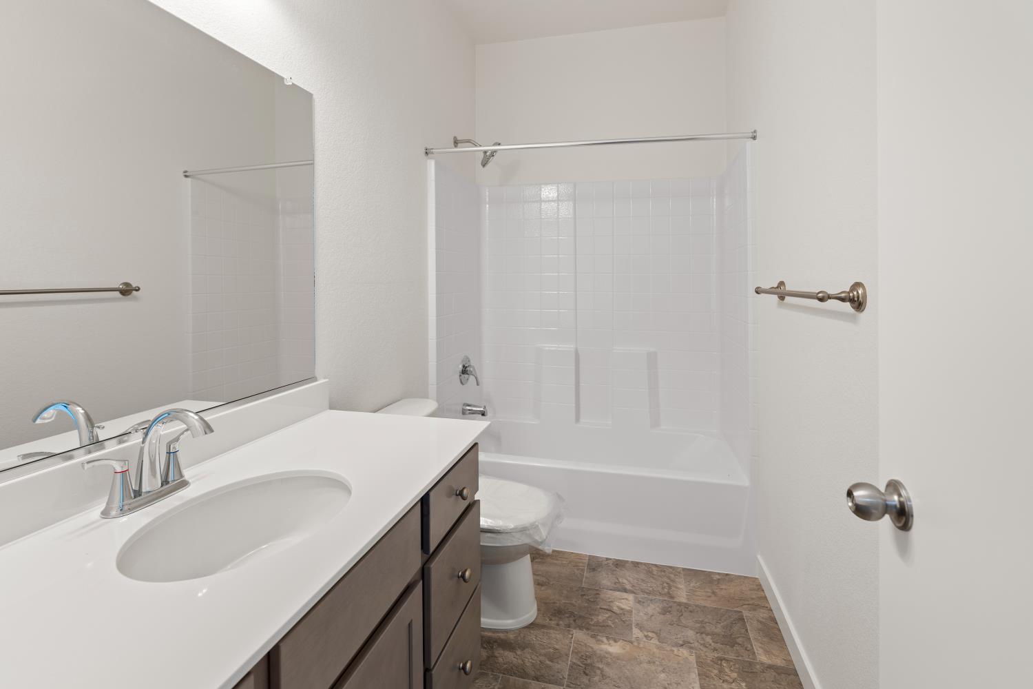 2052 Ventura Ave, Corcoran, CA 93212