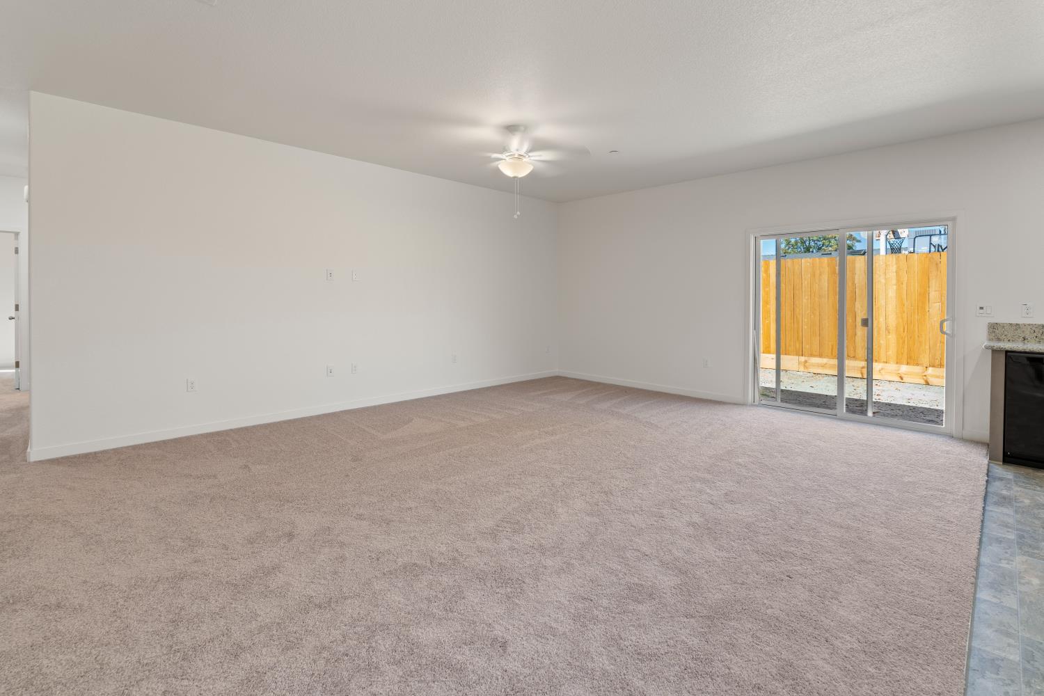 2052 Ventura Ave, Corcoran, CA 93212