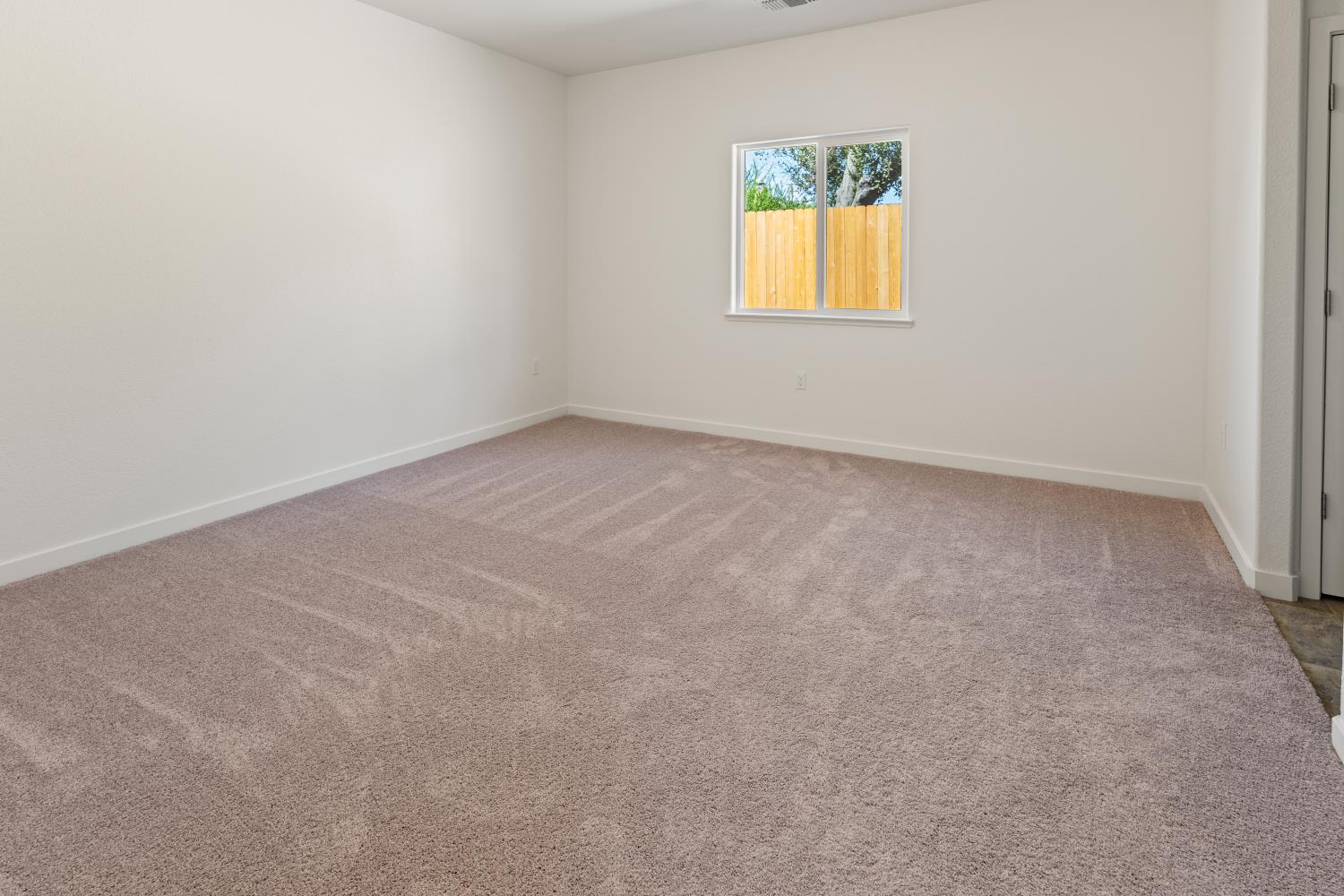 2052 Ventura Ave, Corcoran, CA 93212