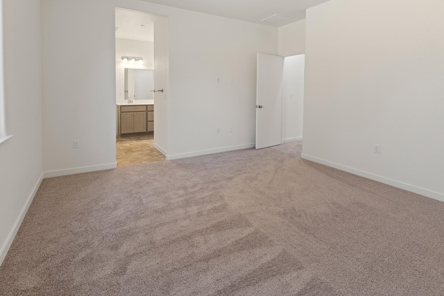 2052 Ventura Ave, Corcoran, CA 93212