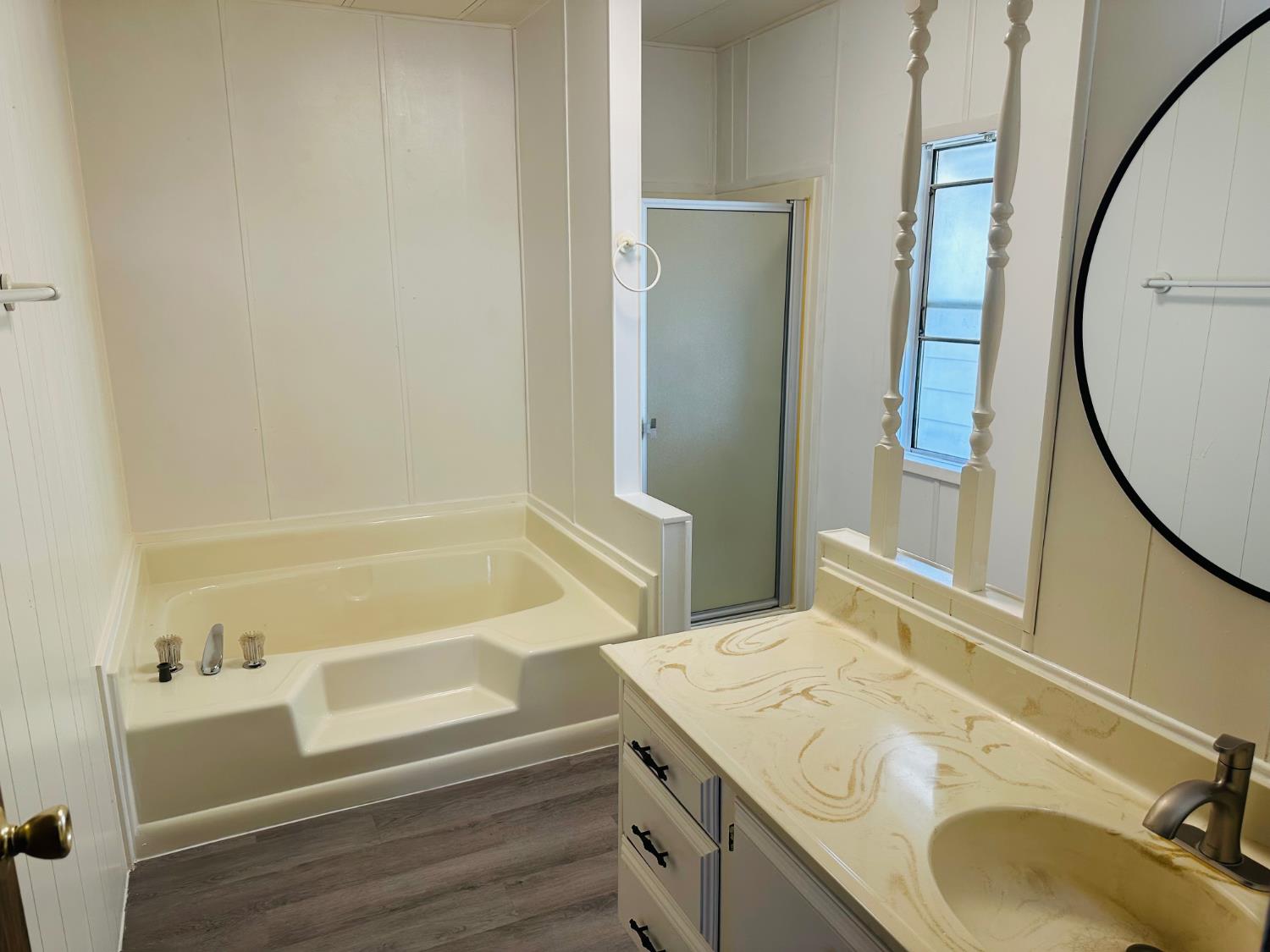 7676 N Fresno #44, Fresno, CA 93720