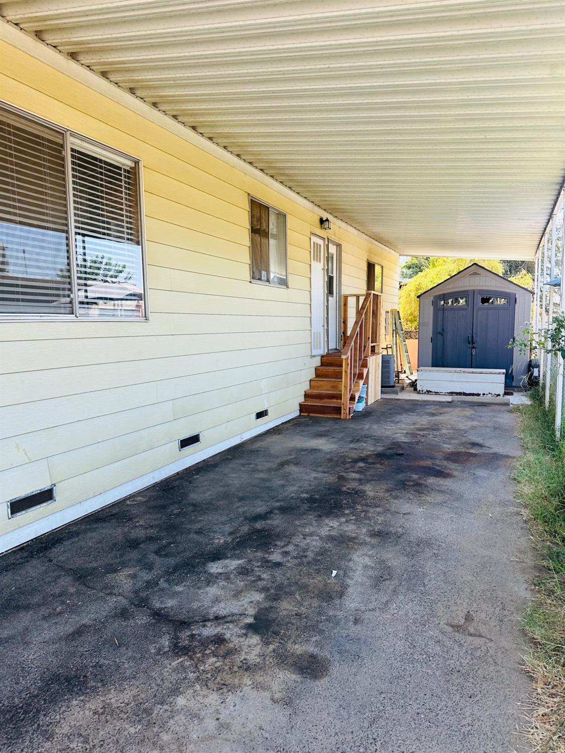 7676 N Fresno #44, Fresno, CA 93720