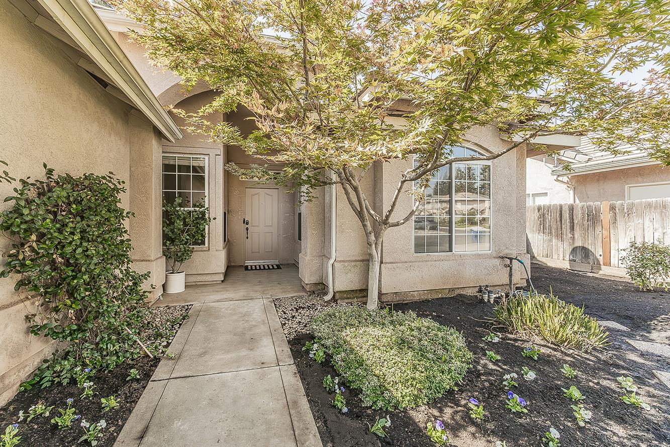 7275 N Recreation Ave, Fresno, CA 93720