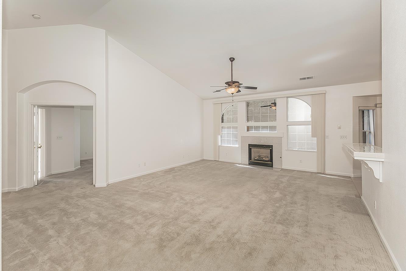 7275 N Recreation Ave, Fresno, CA 93720